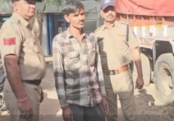 पालतू कुत्ते पर गोली चलाने वाला गिरफ्तार, बंदूक जब्त 5 Heading (14)