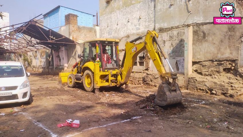 सीमांकन के बाद शासकीय भूमि का रास्ता अवरुद्ध बच्चे स्कूल नहीं जा पा रहेn 20260110 173852 00001663048235644580196